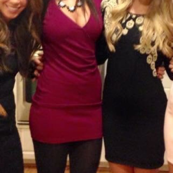 Fuchsia Bodycon Dress - Picture 3 of 4